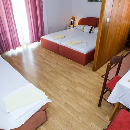 Apartments Toro Pag Town Extérieur photo